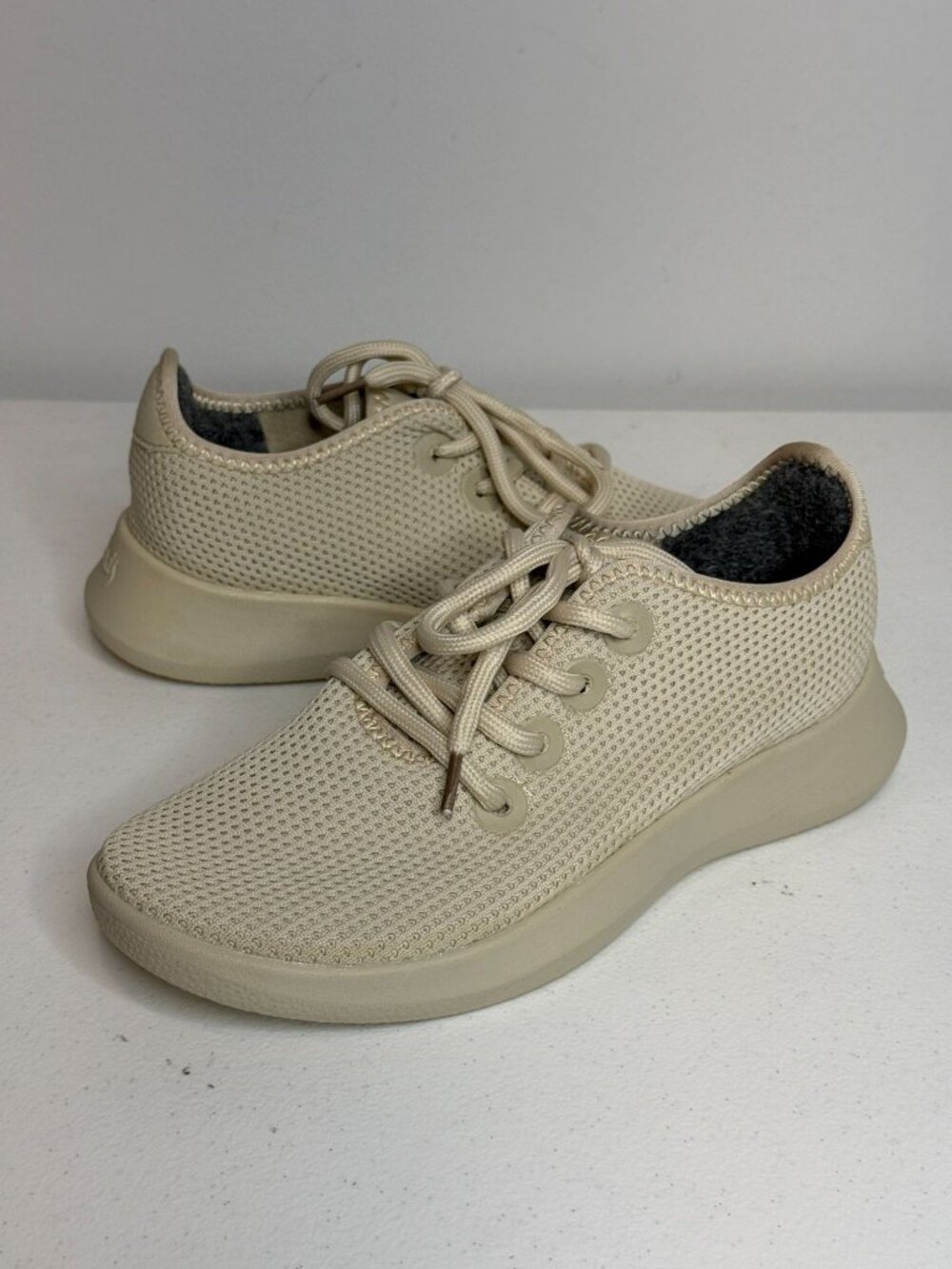Allbirds Wool Runners Womens 8 Cream Beige Sneakers